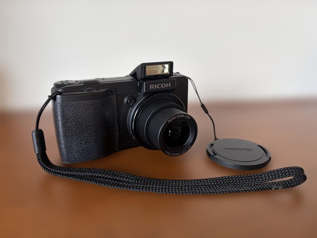RICOH GX200 デジタルカメラ