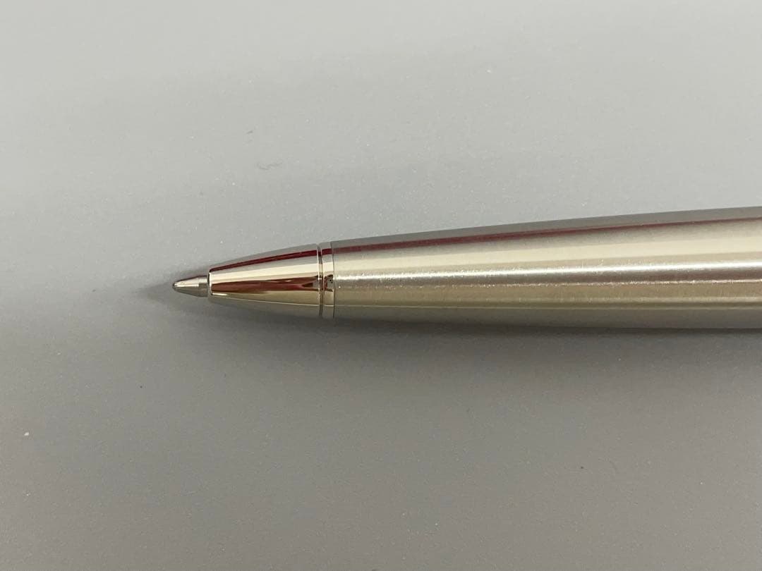 【新品未使用】定価147,400円　カルティエ　サントスデュモン　ボールペン
