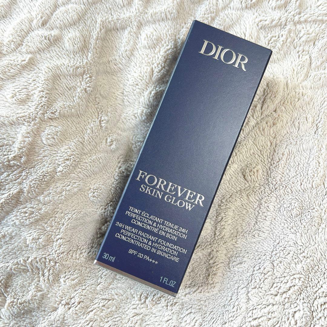 ＊Dior＊ スキンフォーエヴァー フルイド グロウ