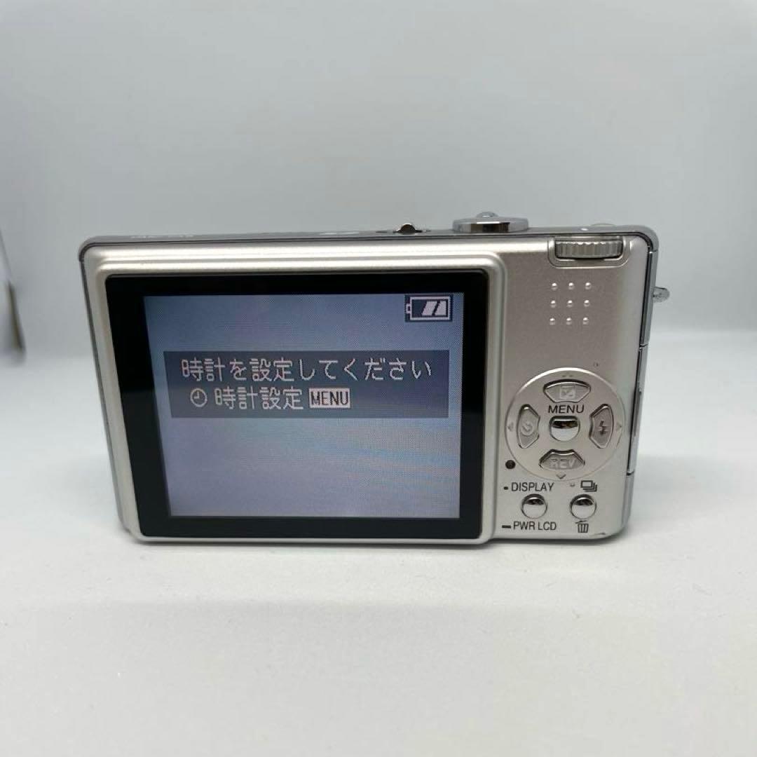 【美品】Panasonic LUMIX DMC-FX8 シルバー