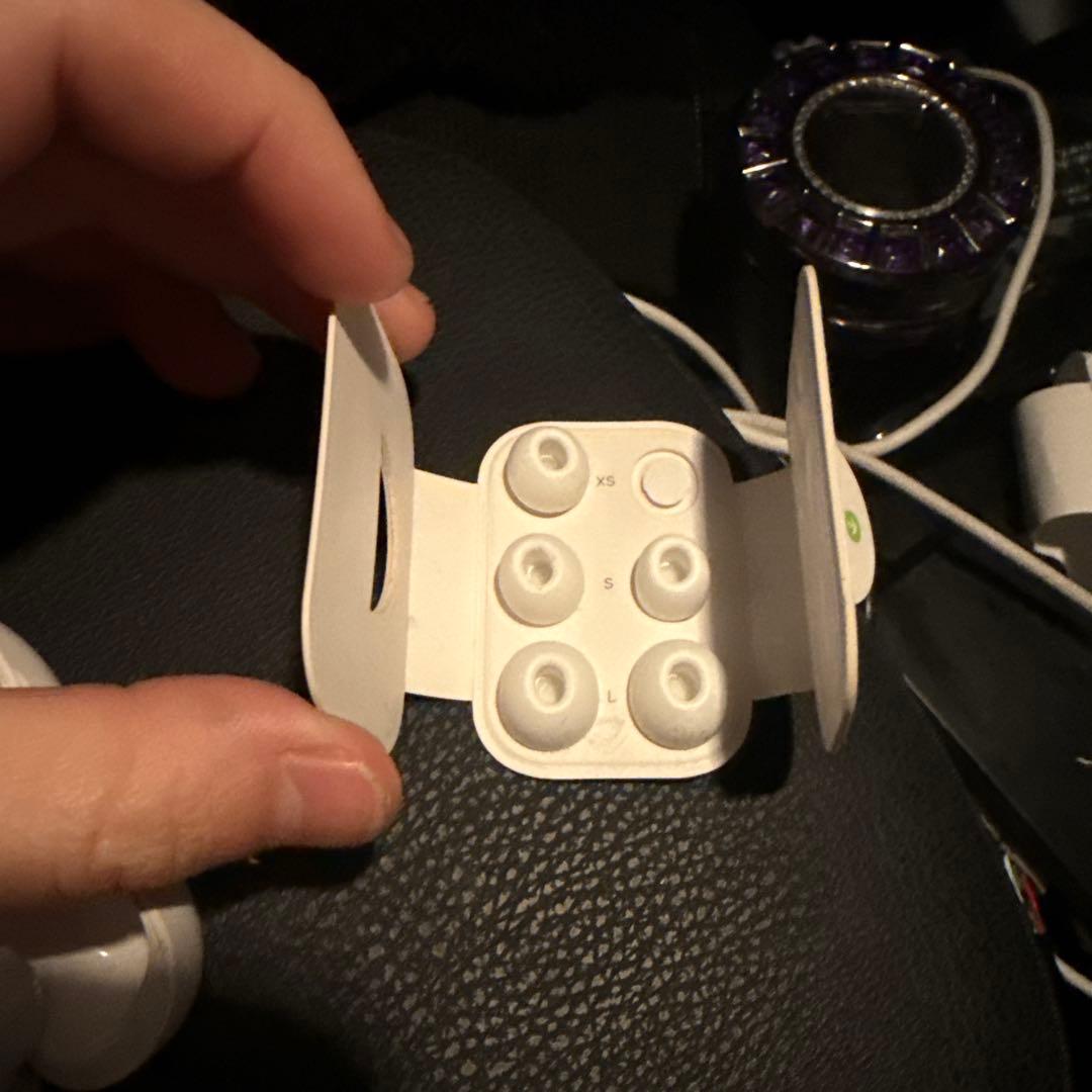 AirPods Pro2 本体 ホワイト イヤーチップ付き