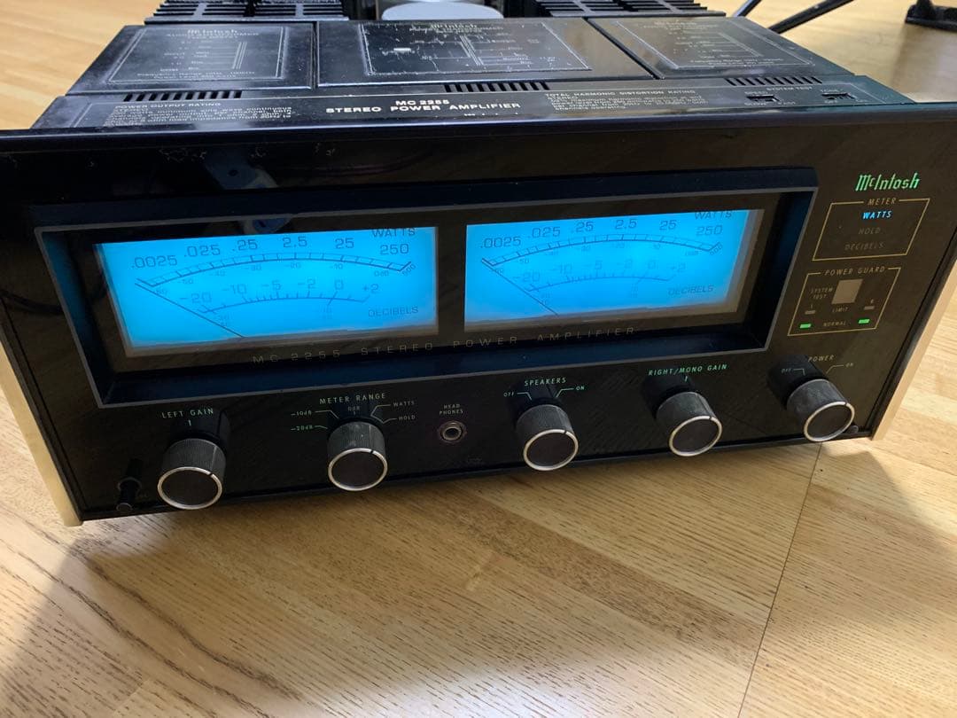 McIntosh MC 2255 ステレオパワーアンプ