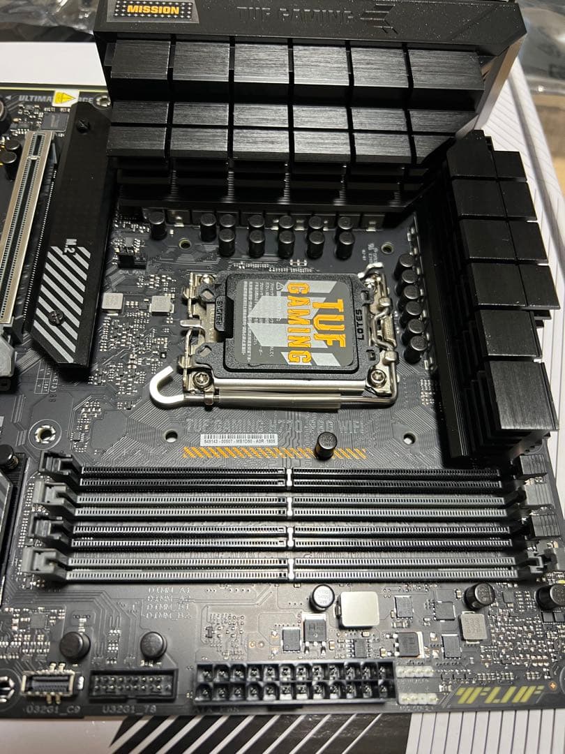 マザーボード ASUS TUF Gaming H770-PRO WIFI