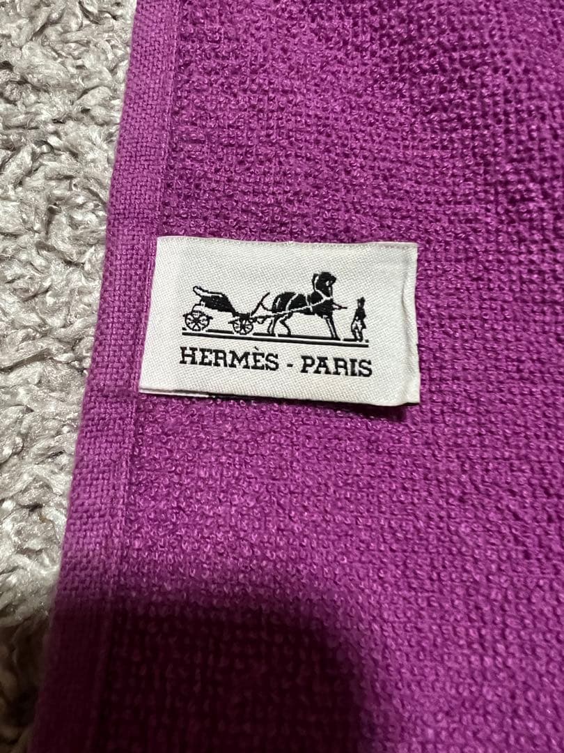HERMESビーチタオル フリンジ付き
