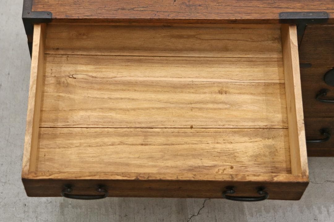 レトロ 時代箪笥 小振り 桐たんす タンス 収納 引き出し 抽斗 6杯 古家具