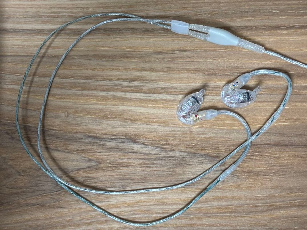 イヤホン SHURE SE215 CL-A