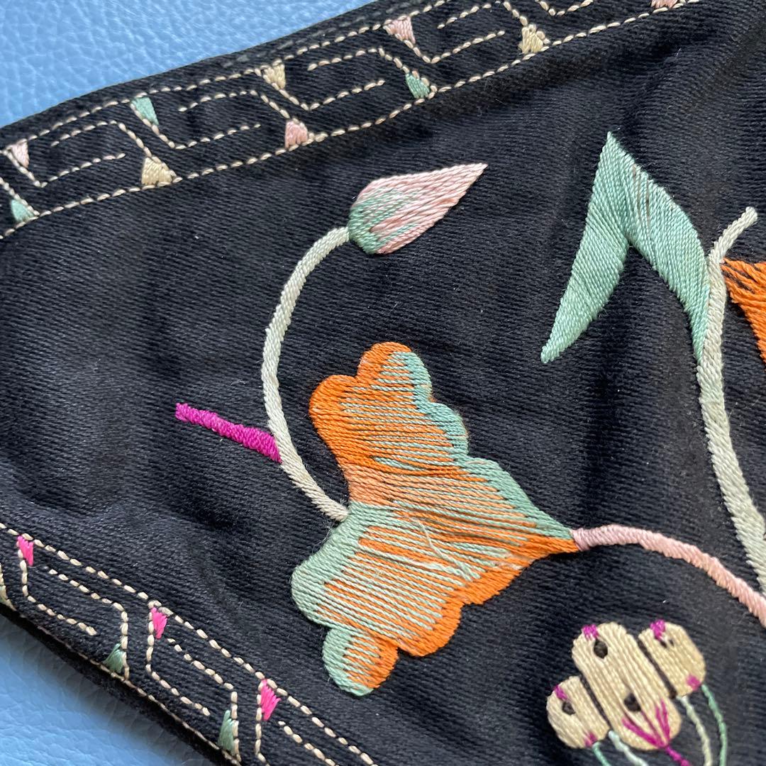 中国　古代刺繍　骨董品　ポーチ兼サッシュベルト　蓮の花　ロータス