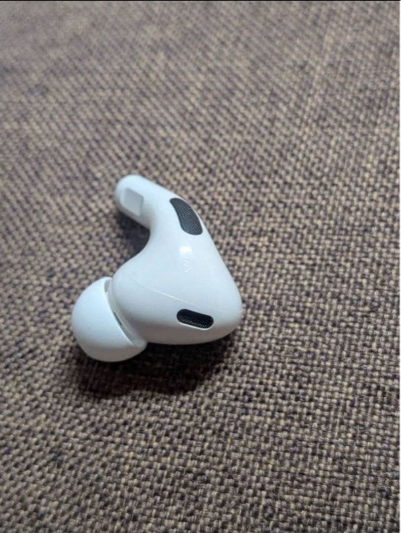 右耳 Apple AirPods Pro 第2世代 正規品 片耳952