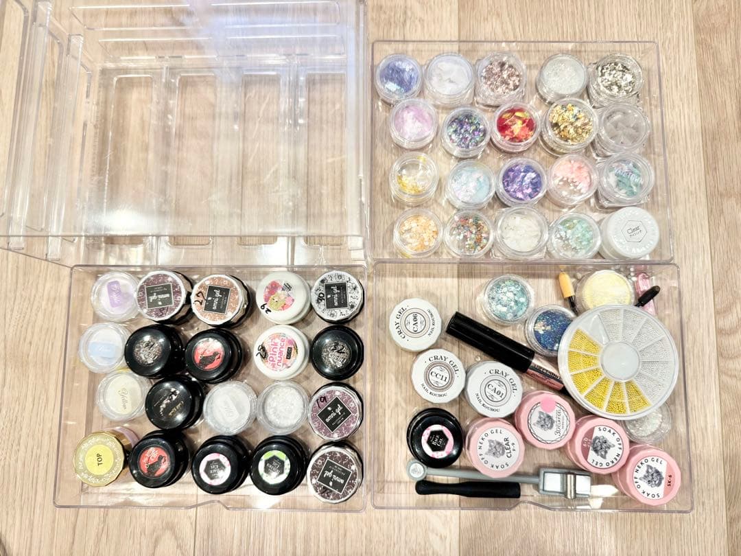ジェルネイル用品100点以上セット LEDネイルランプ付き　総額3〜4万程度