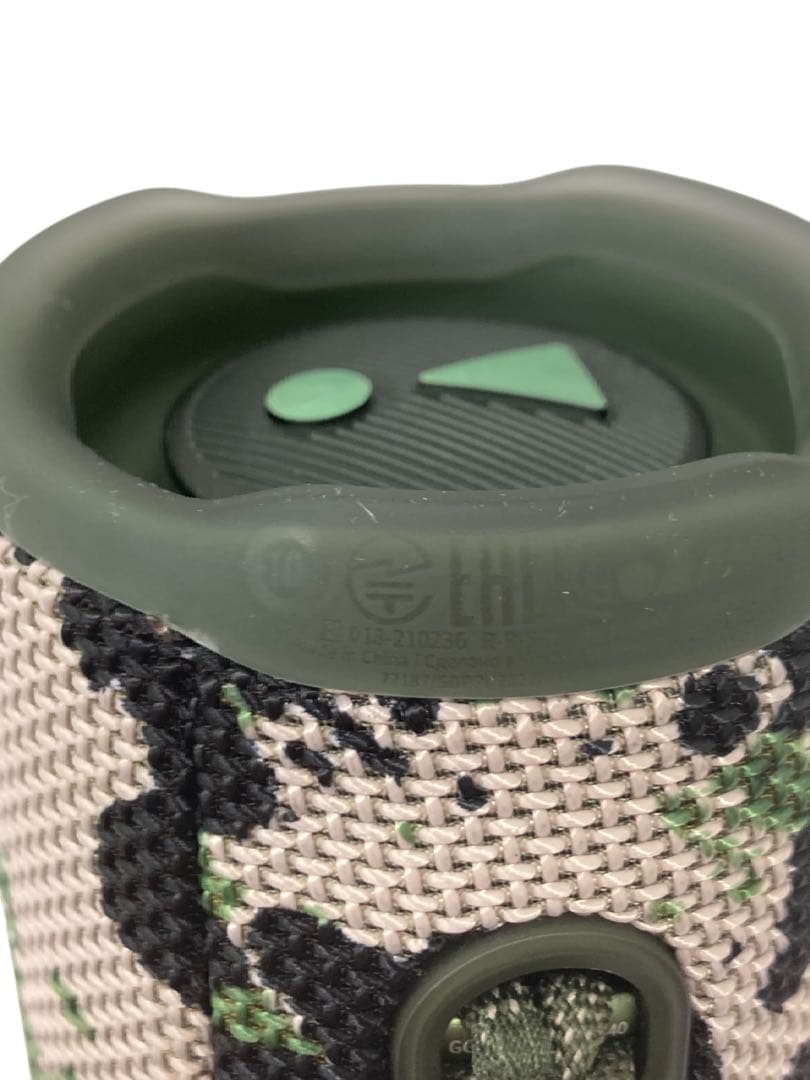 JBL FLIP6 ワイヤレススピーカー 迷彩柄　本体のみ