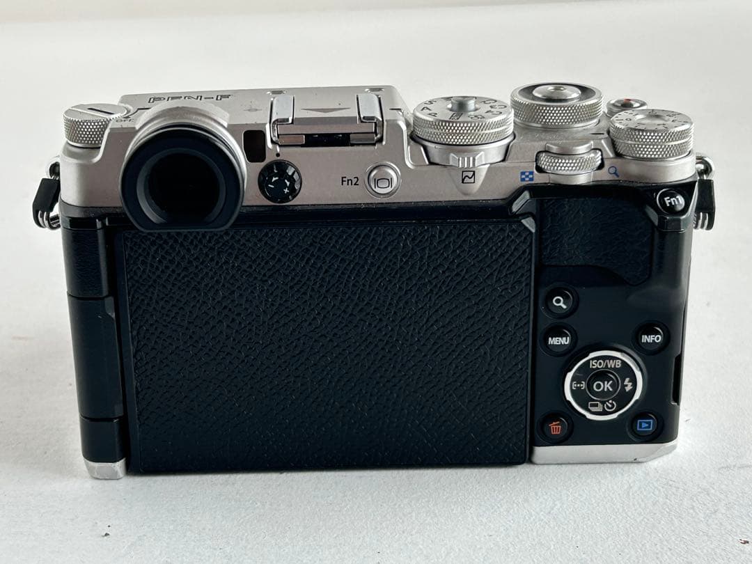 【美品】【貴重】OLYMPUS PEN-F ミラーレス一眼 25mm F1.8