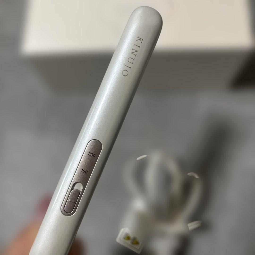 キヌージュ　ヘアアイロンミニ