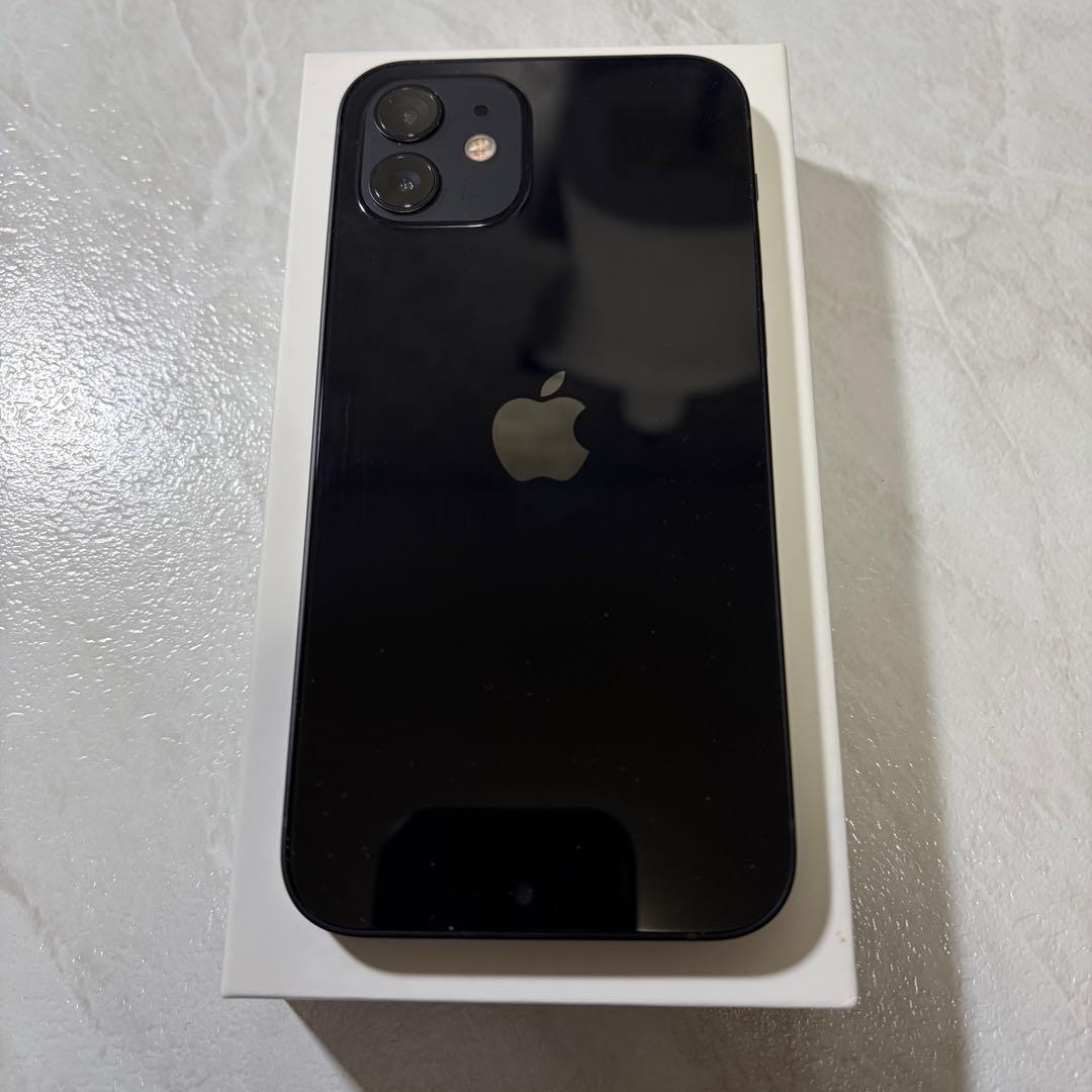 美品 iPhone12 64GB ブラック SIMフリー 箱付き 最大容量82%