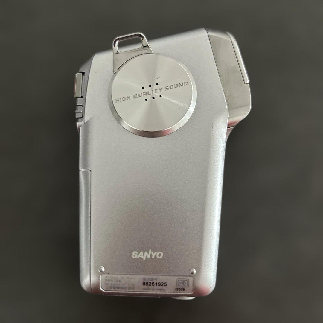 美品　SANYO　Xacti　DMX-C5型　ビデオカメラ