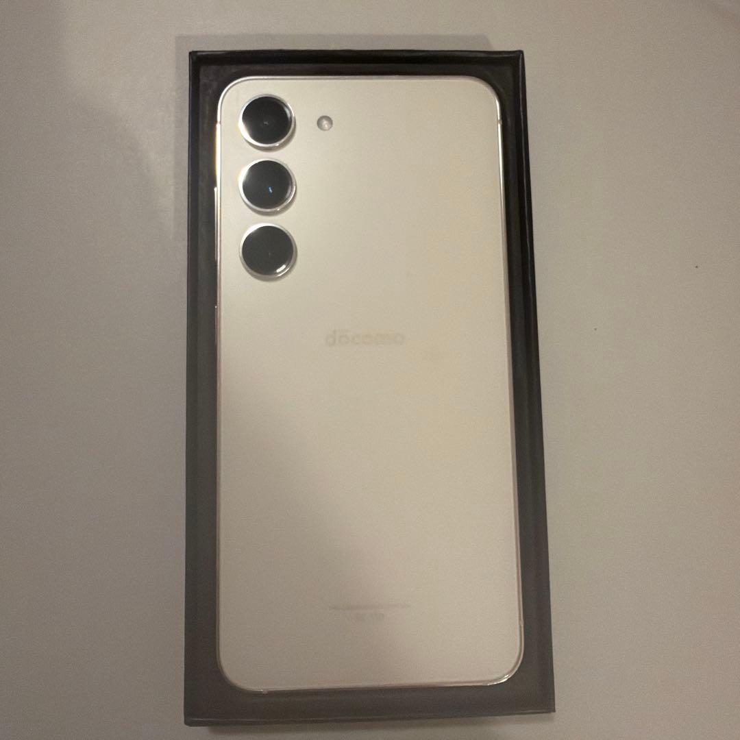 GalaxyS23 SC-51D クリーム