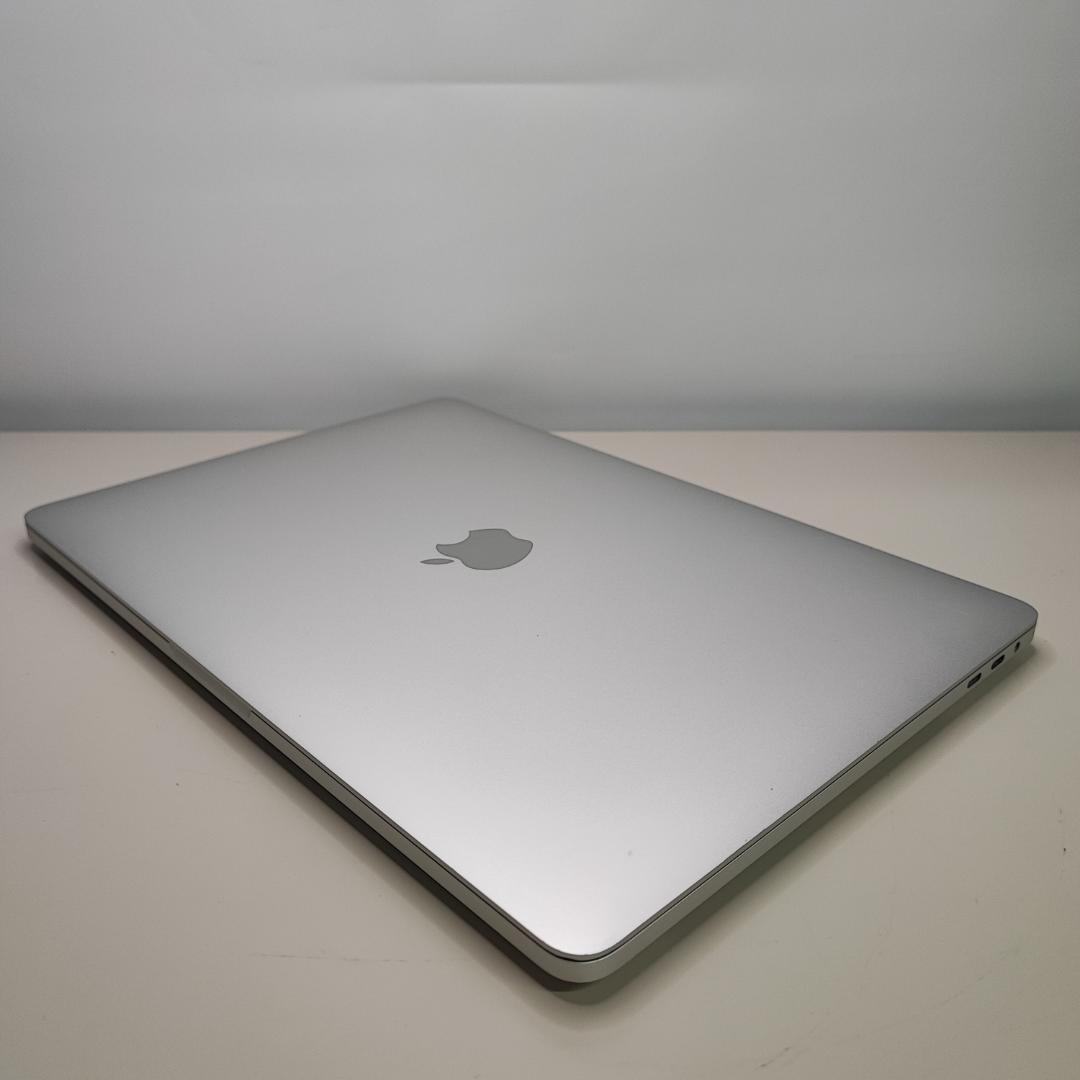 MacBookPro2020 13.3㌅ i7-1068 /16GB/512GB