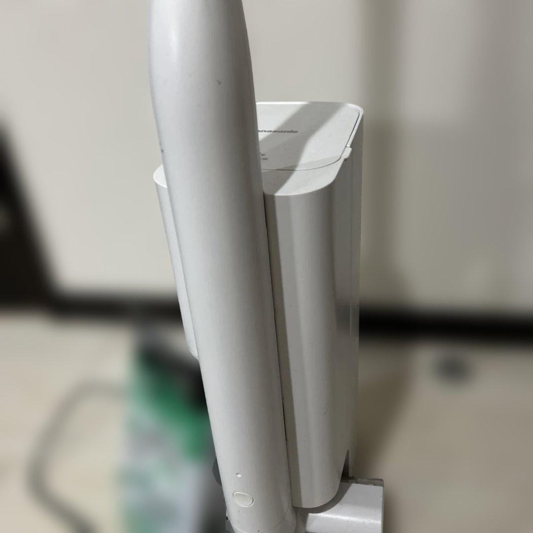 Panasonic パナソニック　掃除機　スティッククリーナー　訳アリ