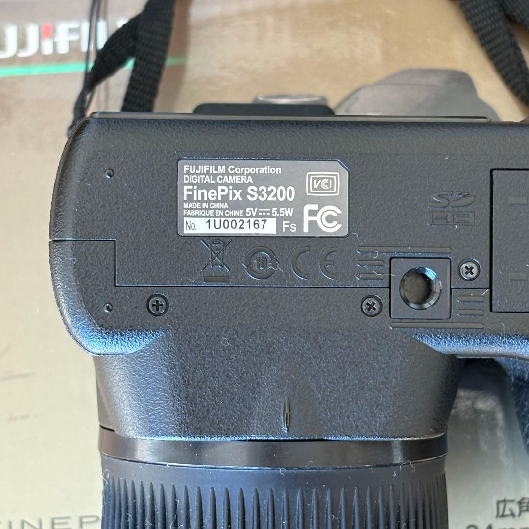 FUJIFILM FinePix S3200 24倍ズーム　元箱付き
