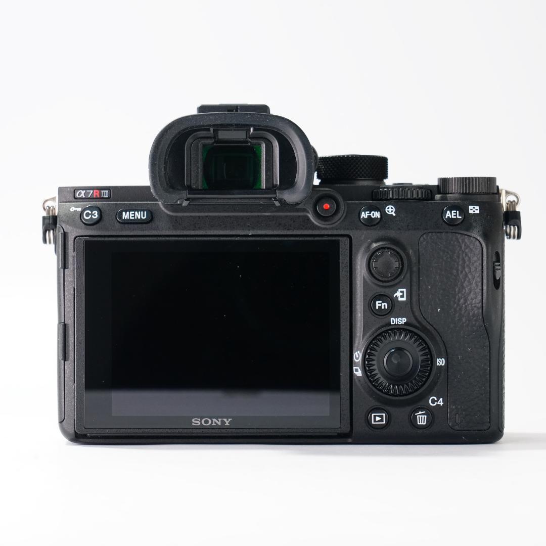 SONY α7RIII 4240万画素 レンズセット 差をつける1台 146