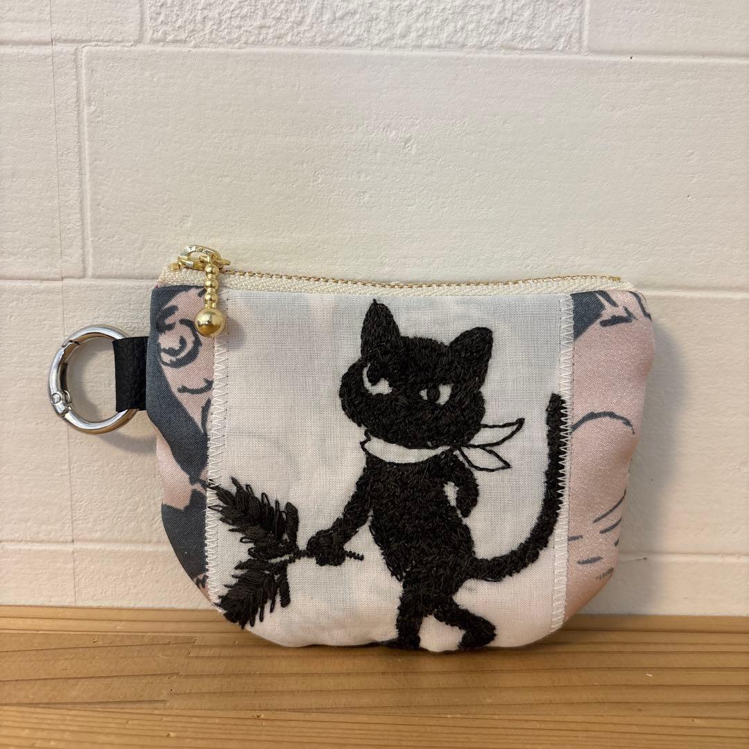 感謝価格　SALE 10cmファスナーポーチ パッチワーク　人気　ハンドメイド