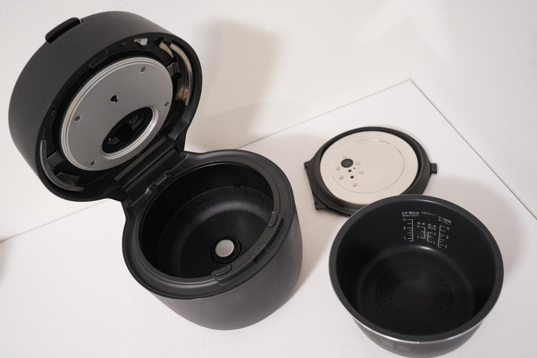 パナソニック 炊飯器 SR-CR10B 5合 24年製 圧力 IH ブラック