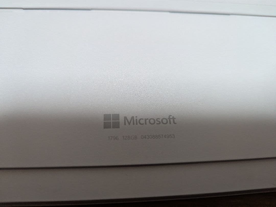 Windowsタブレット本体 Surface Pro5 4GB