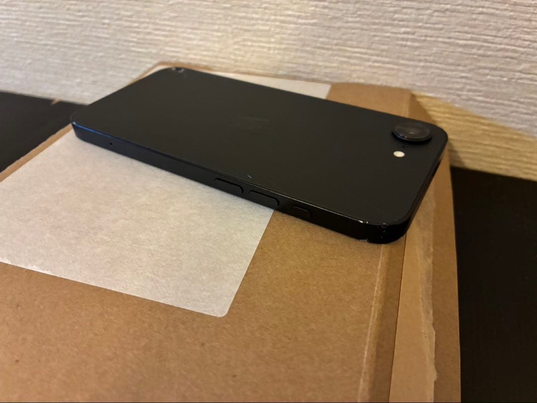 iPhone16e simフリー 128GB