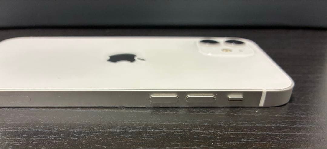 【美品】Apple iPhone12 ホワイト 本体 64GB