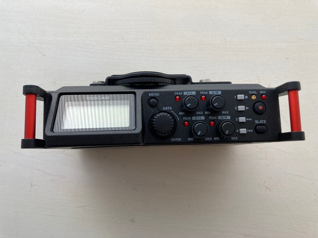 TASCAM DR-70D リニアPCMレコーダー