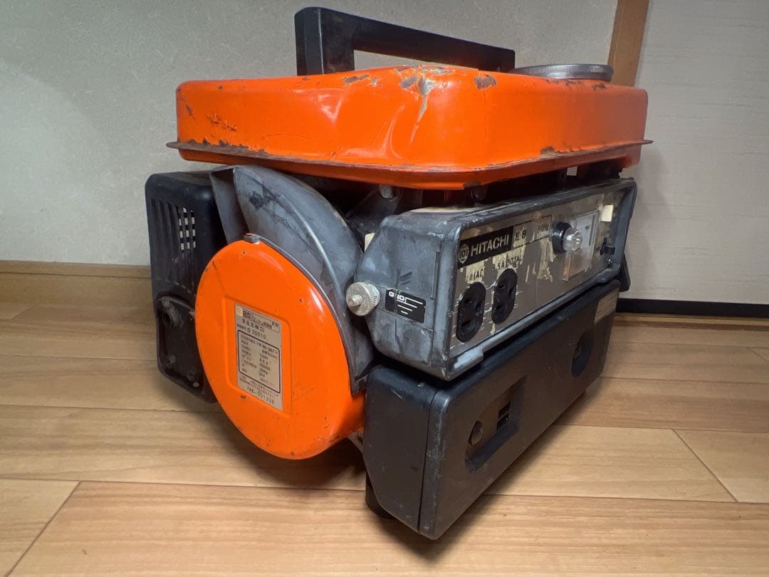 HITACHI 日立エンジン発電機 E8 引取限定埼玉県春日部市