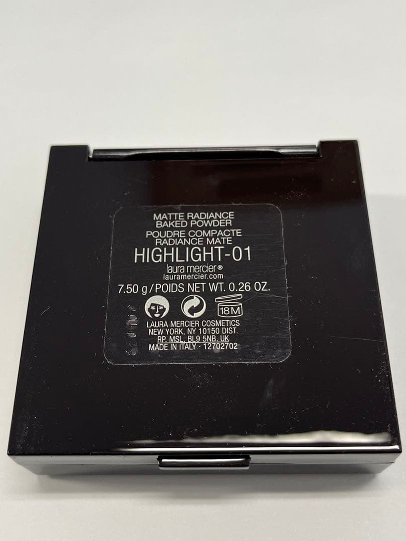 laura mercier ローラメルシエ マットラディアンス ベイクドパウダー