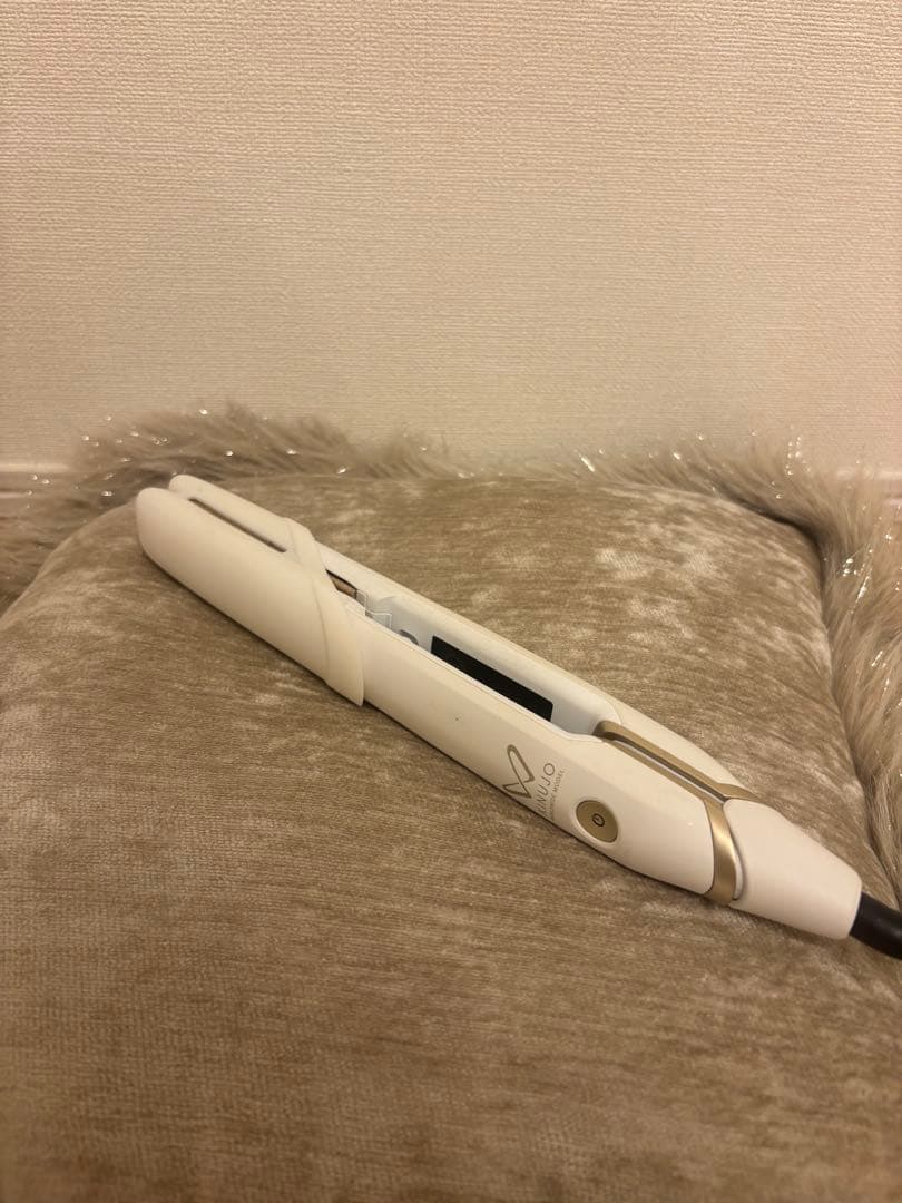 絹女　ストレートヘアアイロン【美品】