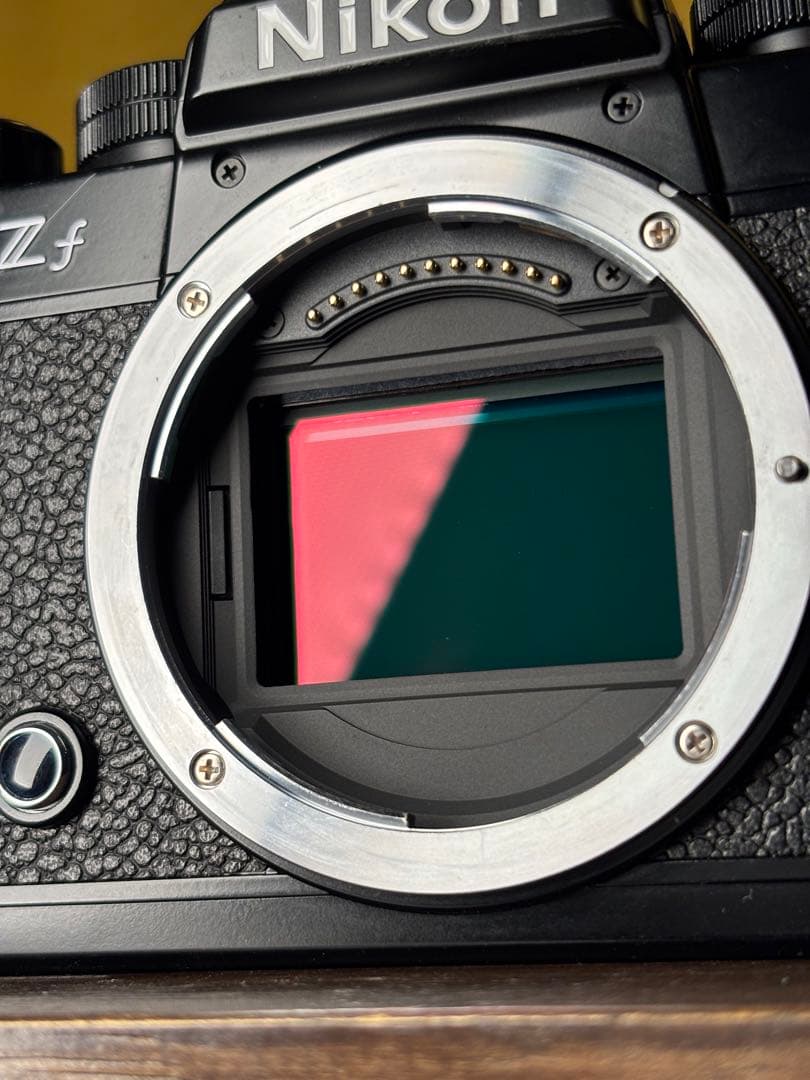 Nikon Z f ミラーレスカメラ 本体と付属品