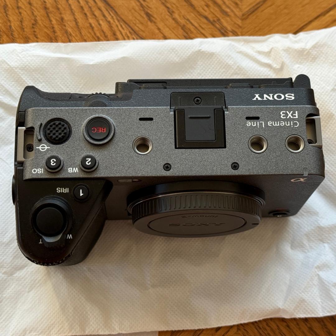 Sony FX3 ILME-FX3 美品 ハンドルユニット バッテリー 3個