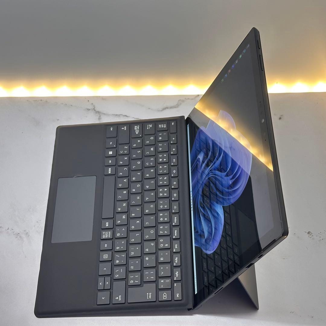 【ブラックモデル】Surface Pro7 i5/8/256