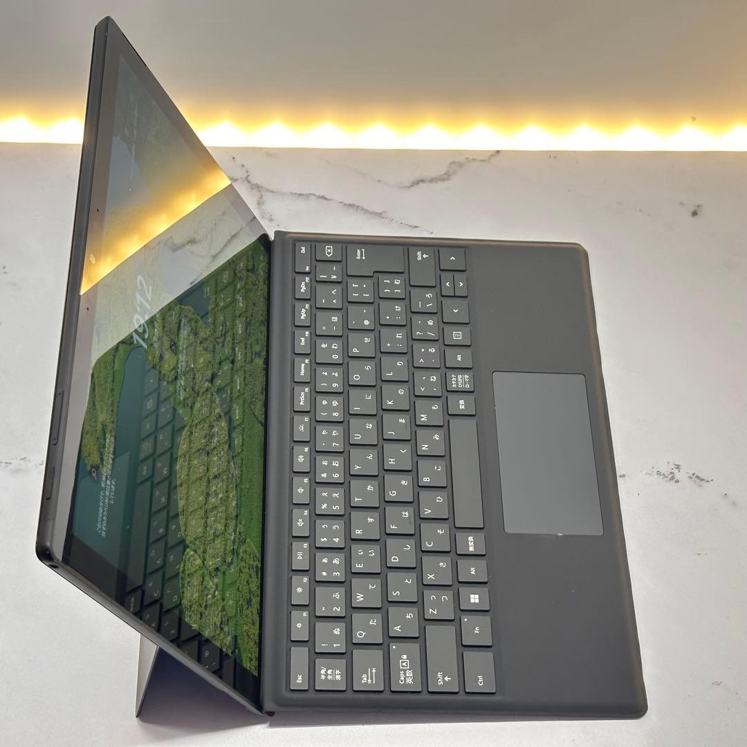 【ブラックモデル】Surface Pro7 i5/8/256