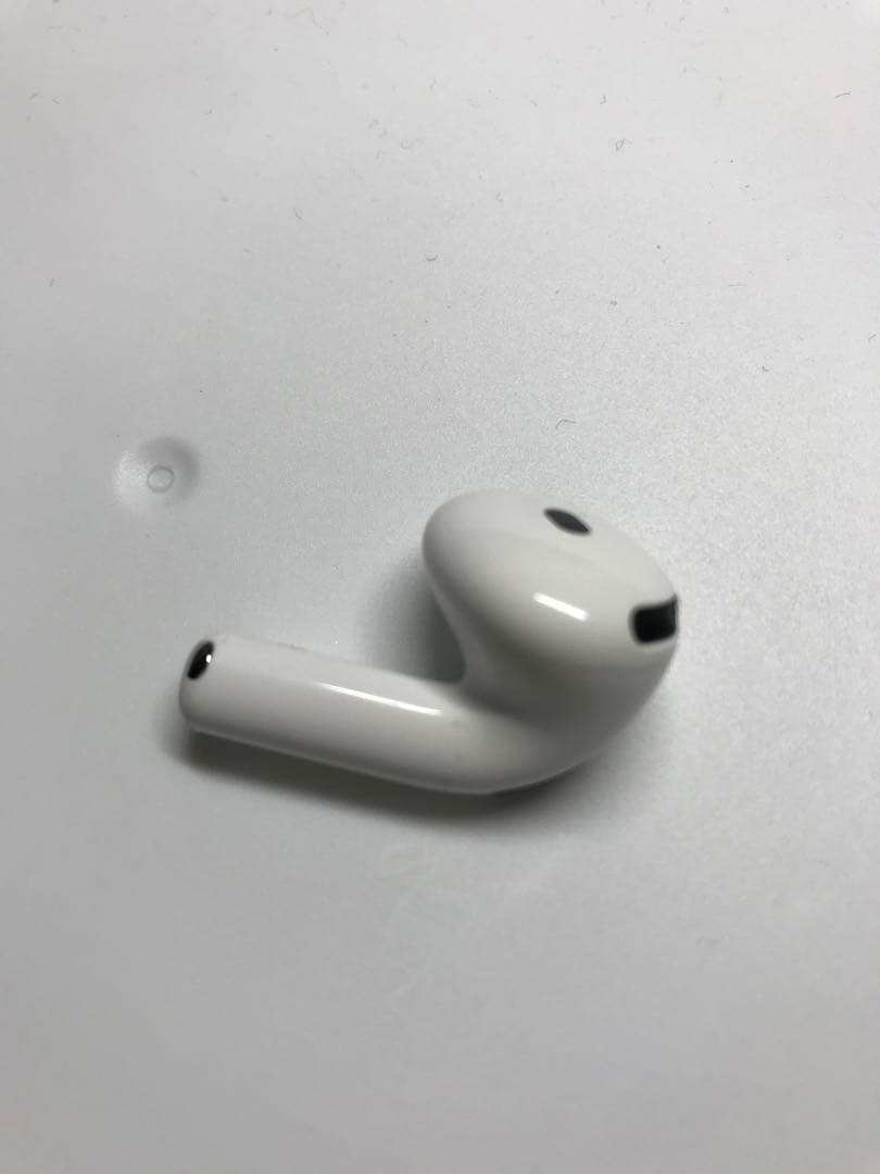 AirPods 第4世代 右耳 アクティブノイズキャンセリング　62