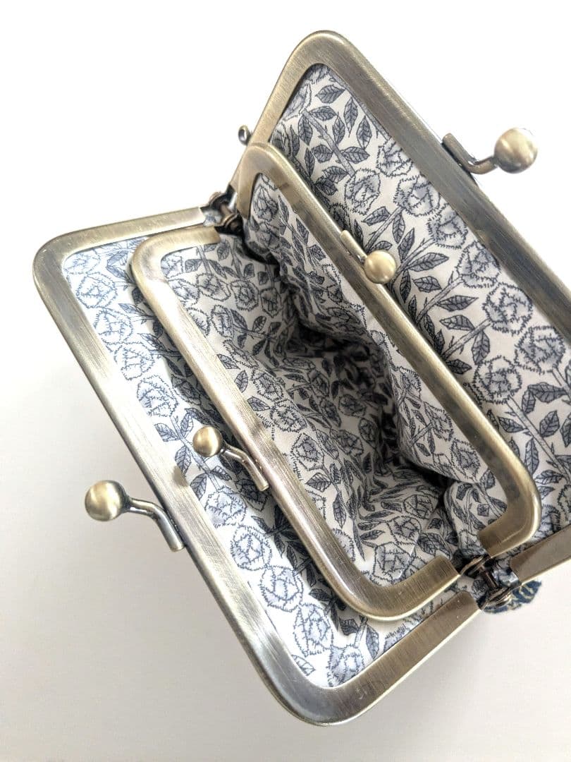 ミナペルホネン rosy×carnival がま口財布 CLASKA