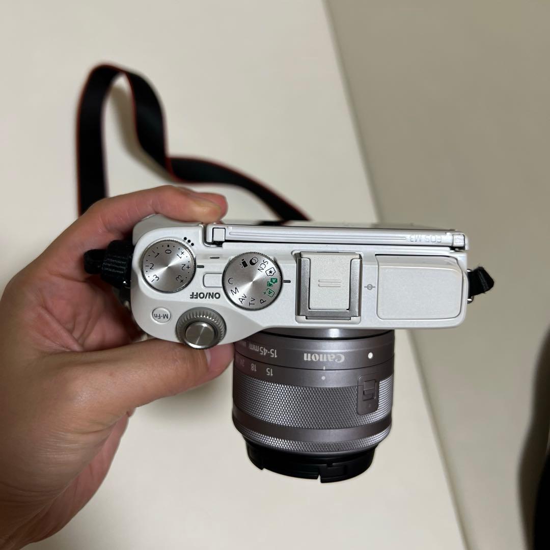 【ジャンク品】Canon EOS M3 ミラーレス一眼カメラ