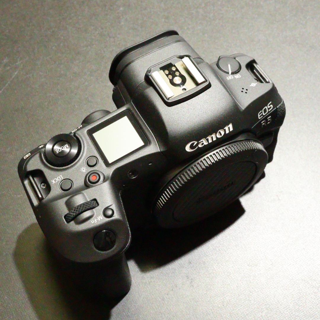 EOS R5　オーバーホール済　バッテリーグリップ　純正バッテリー4個付き