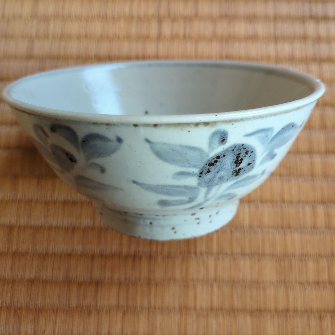 青い花模様の陶器ボウル　古美術　骨董品