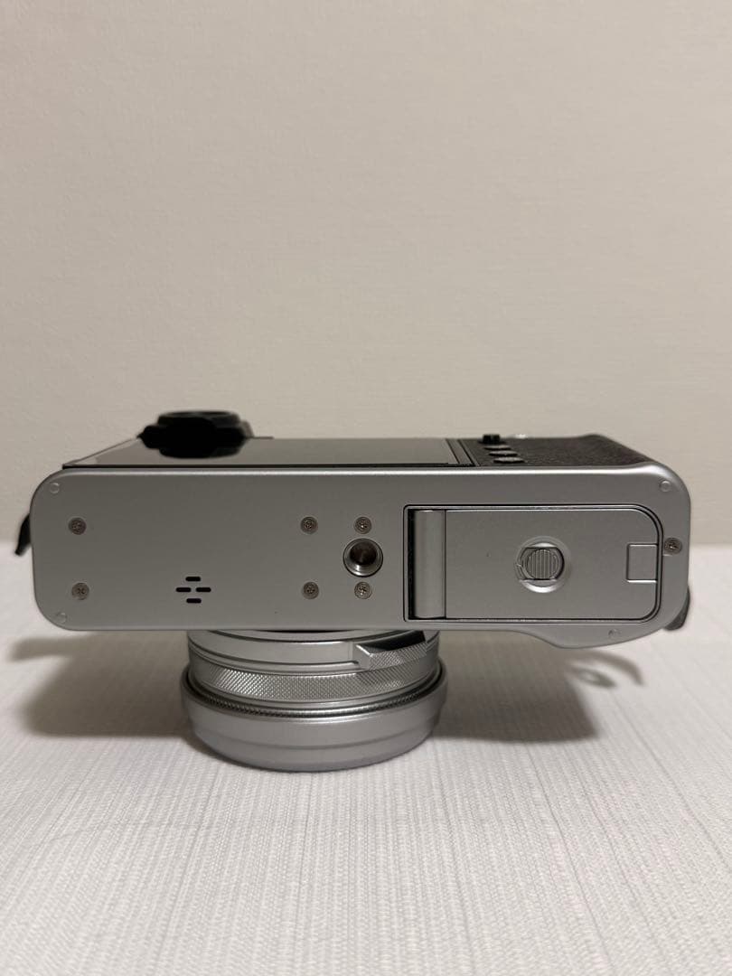 【美品】FUJIFILM X100V シルバー