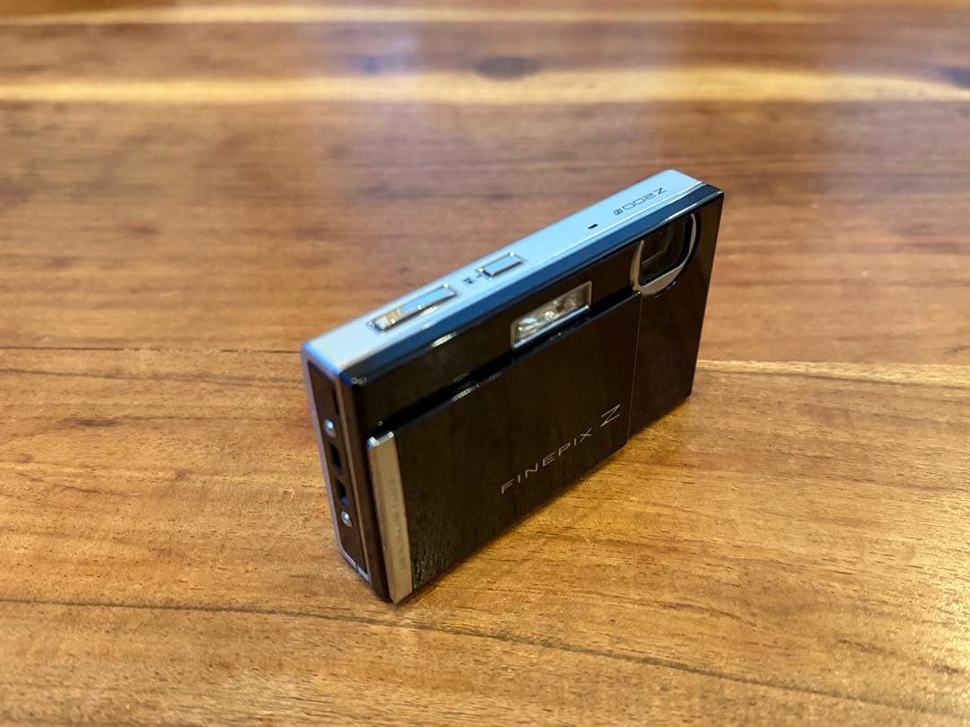 FUJIFILM Finepix Z200fd ファインピクス　デジタルカメラ