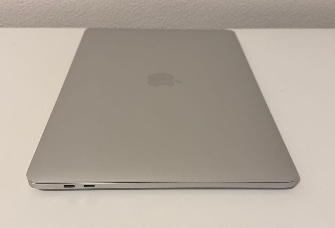 Macbook Pro 2020 13インチ M1 Office付ける