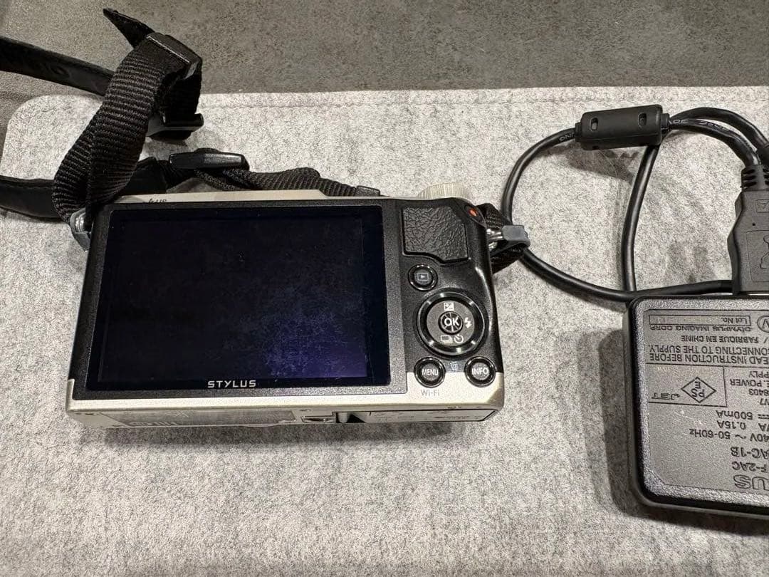 オリンパス デジタルカメラ STYLUS SH-2 バッテリー、充電コード