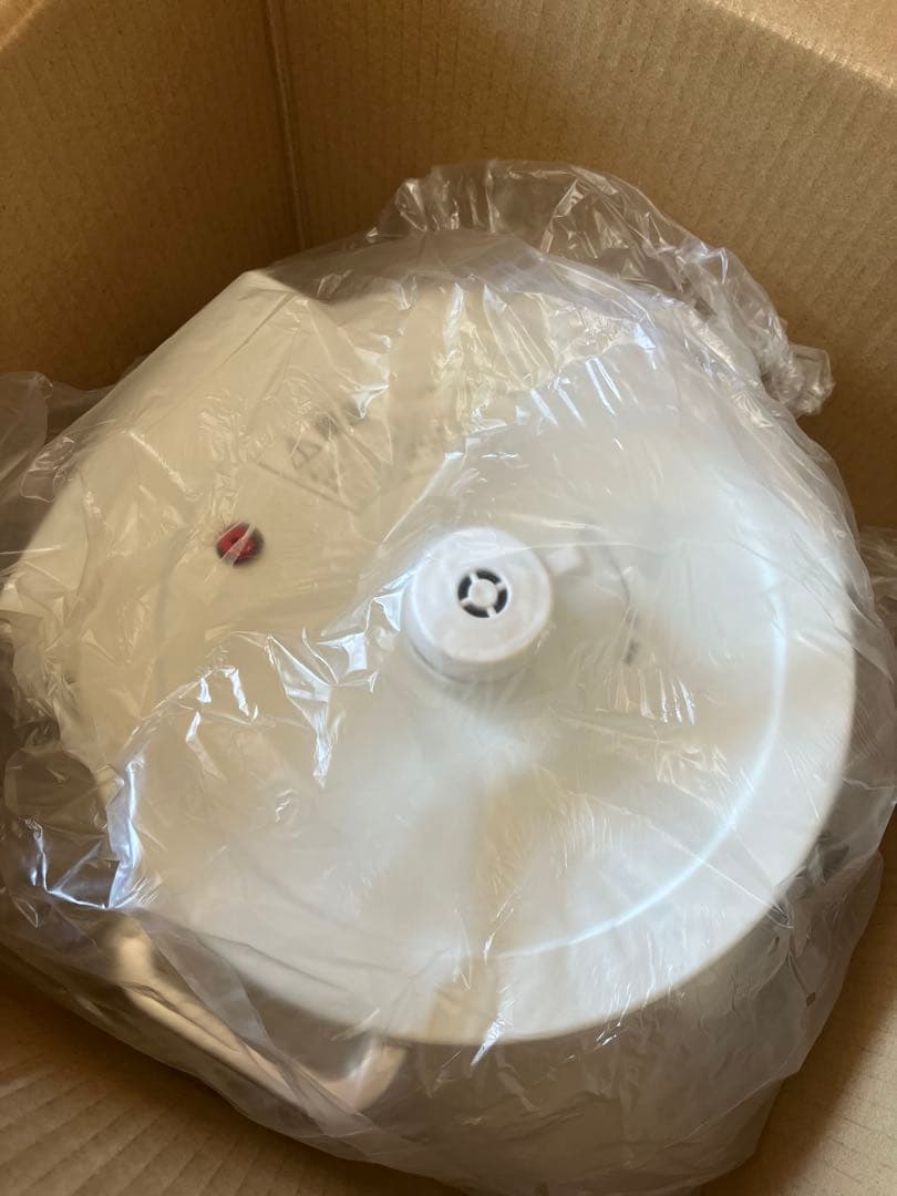 週末セール【新品•未使用】アイリスオーヤマ電気圧力鍋2.2L PC-MA2