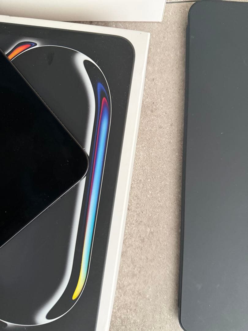 Apple iPad Pro 13インチ M4 256G Folio