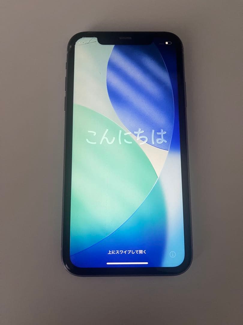 iPhone11 64GB ブラック　画面ひび割れ、バッテリー84%