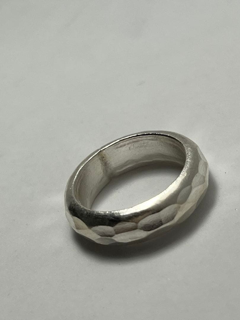 カレンシルバー純銀甲丸指輪槌目模様SILVERピンキー高純度手仕事風合8.5号い