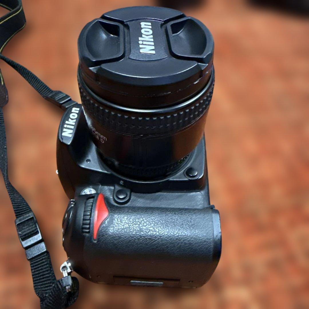 Nikon D7000シリーズデジタル一眼レフ 本体とレンズ3本